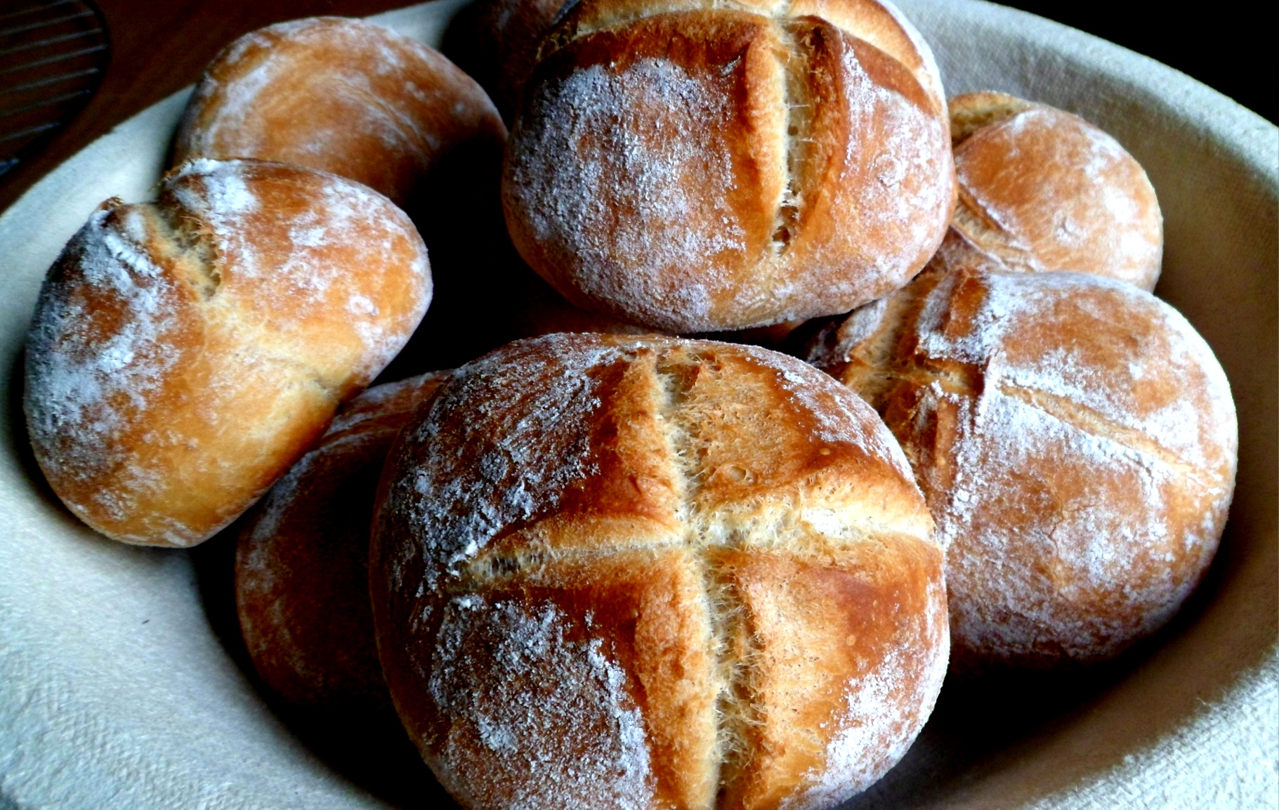 Kaiserbrötchen mit Patê fermentée - die mag jeder! - Miris Welt