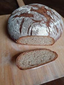 Angeschnittenes Dinkelmischbrot