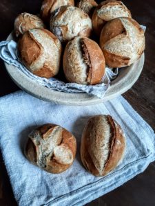 Weizenmischbrötchen